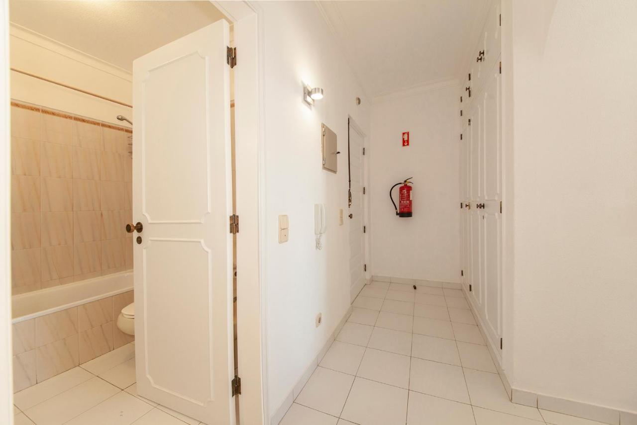 B25 - Candimar Beach Apartment Portimão Kültér fotó